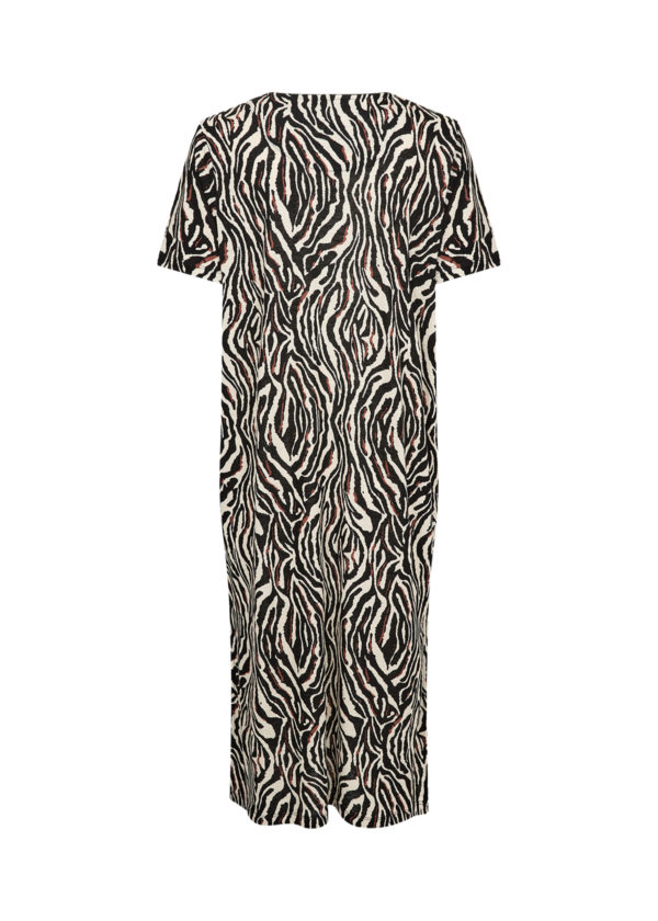 Robe – Image 2
