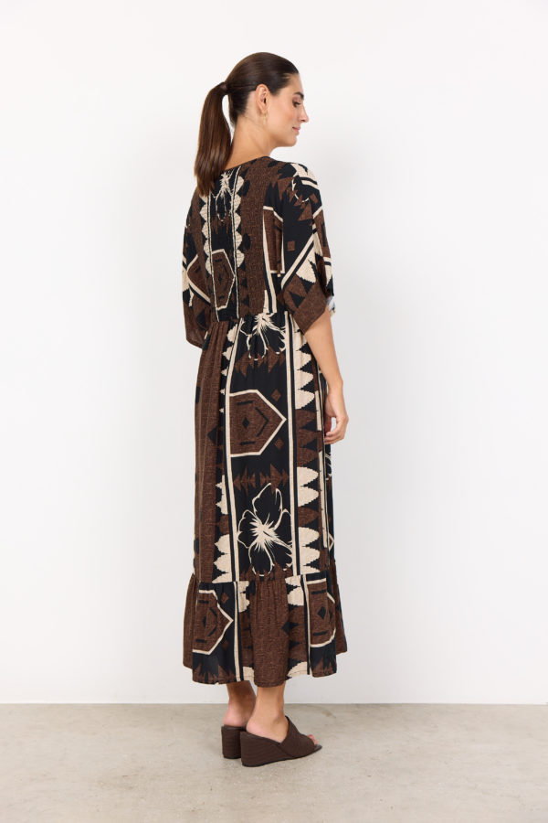 Robe – Image 5